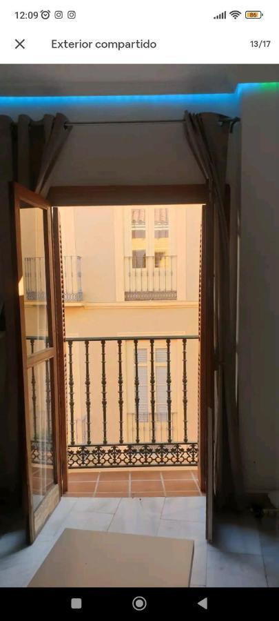 Habitacion Privada, Apartamento Centro Malaga Cerca De La Playa Екстериор снимка