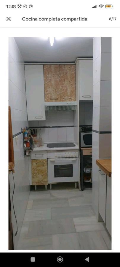 Habitacion Privada, Apartamento Centro Malaga Cerca De La Playa Екстериор снимка